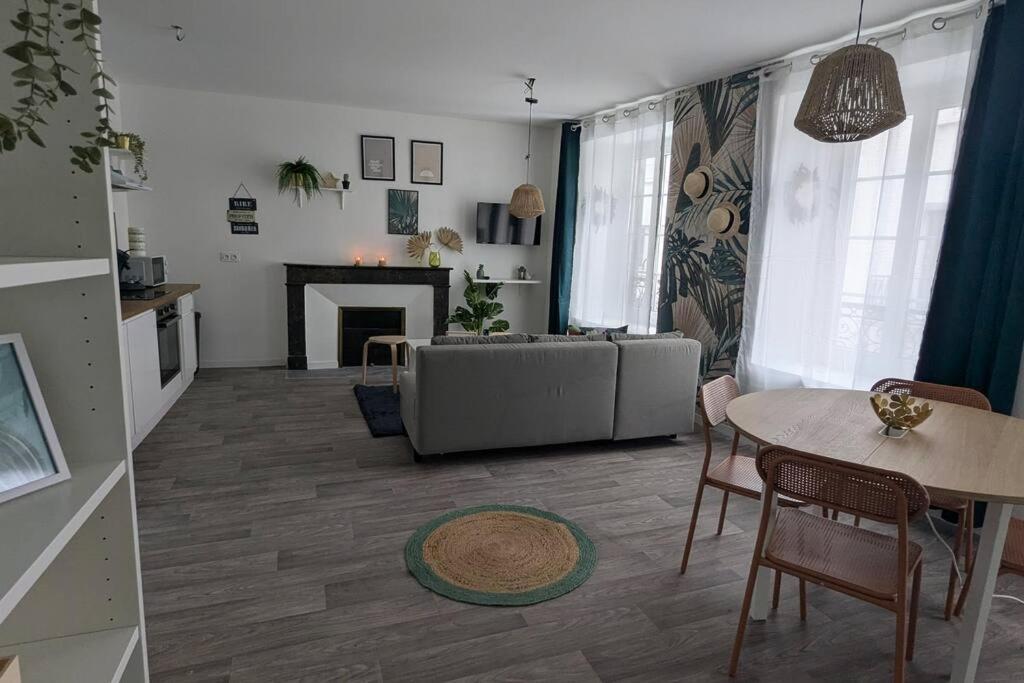 Cosy Oasis - T3 - Grande Terrasse Collective Apartment